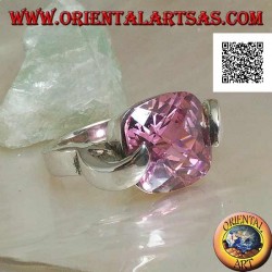 Rhodiumsilberring mit rosa quadratischem facettiertem Zirkon an zwei Seiten