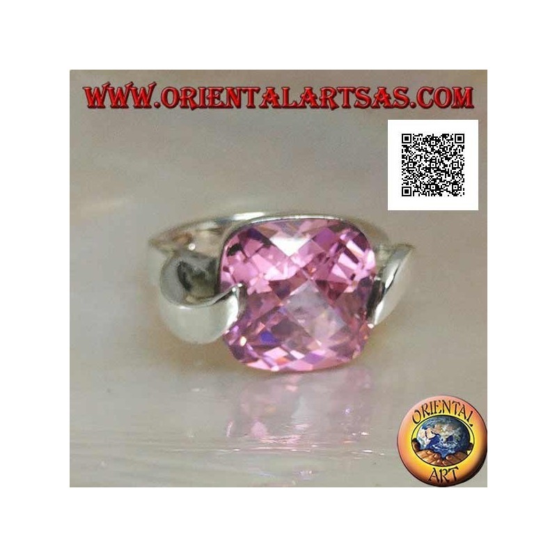 Anello in argento rodiato con zircone sfaccettato quadrato rosa agganciato da due lati