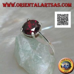 Rhodiumsilberring mit facettiertem rundem Granat, besetzt mit 4 Clips