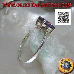 Rhodinierter Silberring mit amethystfarbenem quadratischem Zirkon, besetzt mit 4 Clips