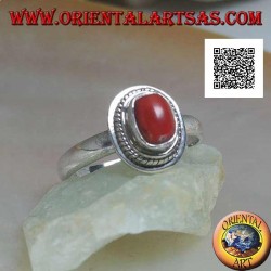 Anillo de plata con coral natural engastado en un borde trenzado (19)