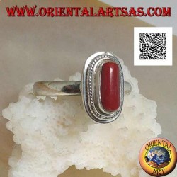 Bague en argent avec corail naturel serti dans un bord tressé (16)