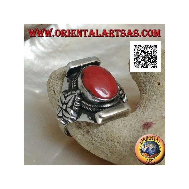 Anello in argento con corallo tibetano antico ovale su montatura nepalese con foglia sui lati