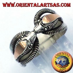two cobras ring in silver with 14 carat gold leaf