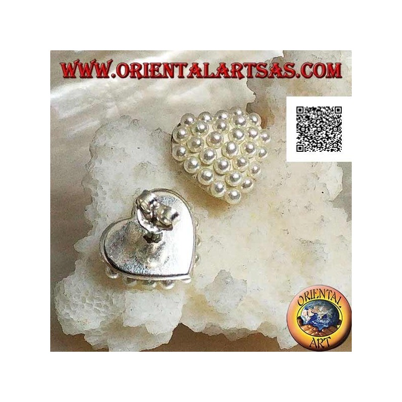 Orecchini in argento da lobo a forma di cuore tempestati di perline