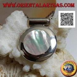 Silver pendant with round mother of pearl on smooth side frame and tubular hook