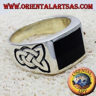 ring with onyx and silver Celtic knot