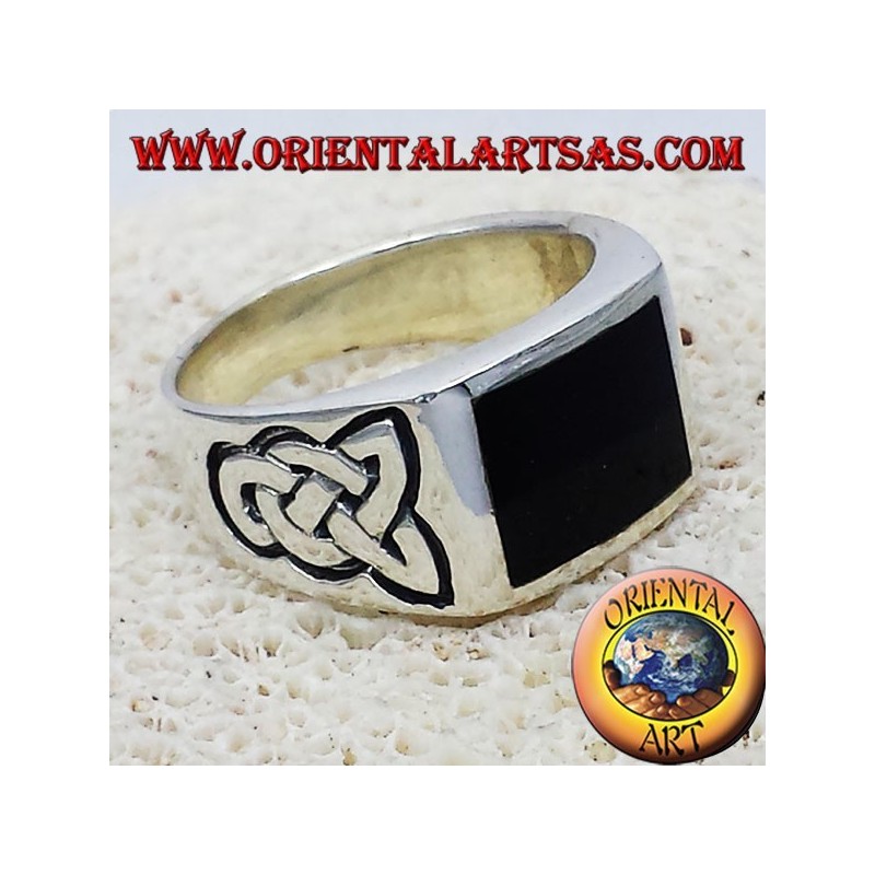Ring mit Onyx und Silber keltischen Knoten