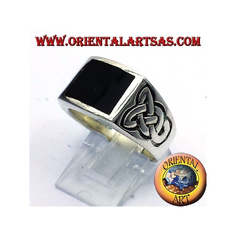 Ring mit Onyx und Silber keltischen Knoten
