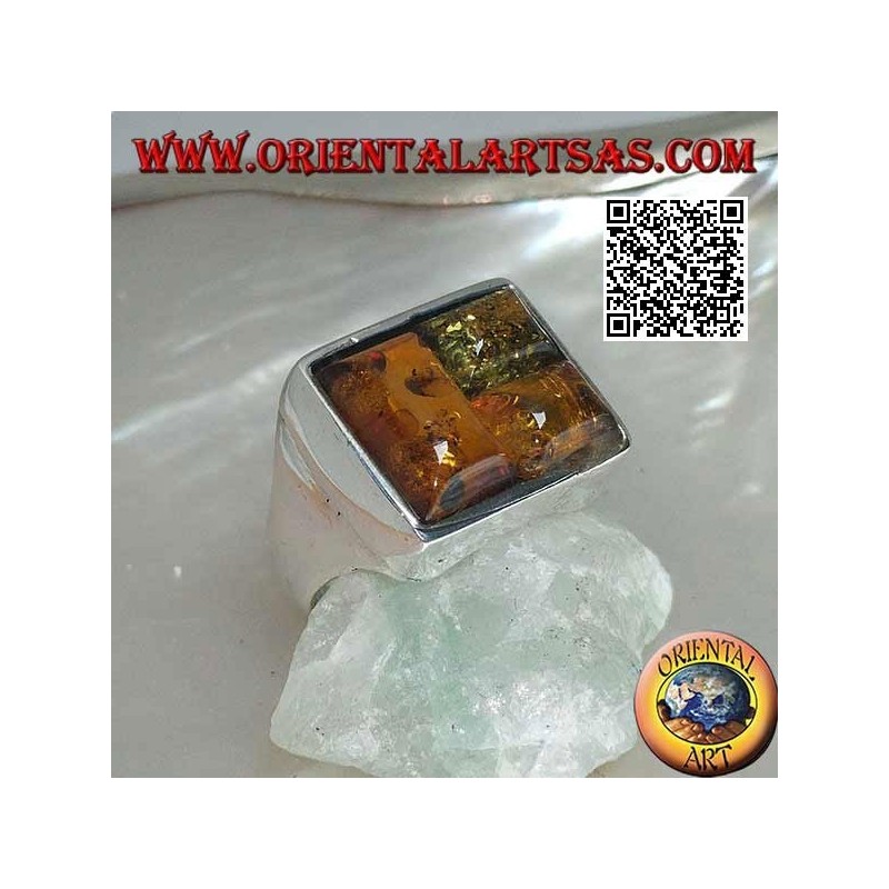 Anello in argento rettangolare con tre ambre rettangolari a puzzle