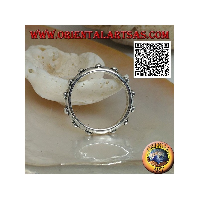 Silver ring with embossed balls (studded collar)