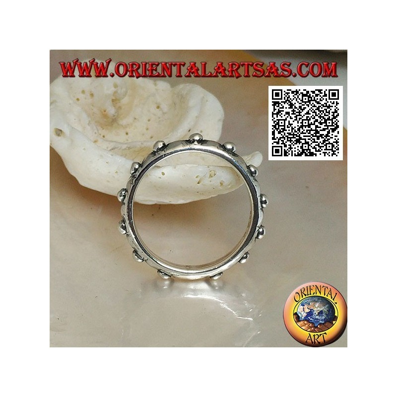 Silver ring with embossed balls (studded collar)