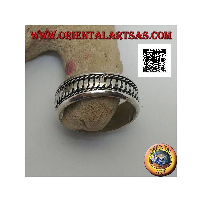 Silver ring with vertical stripes between intertwining above to below