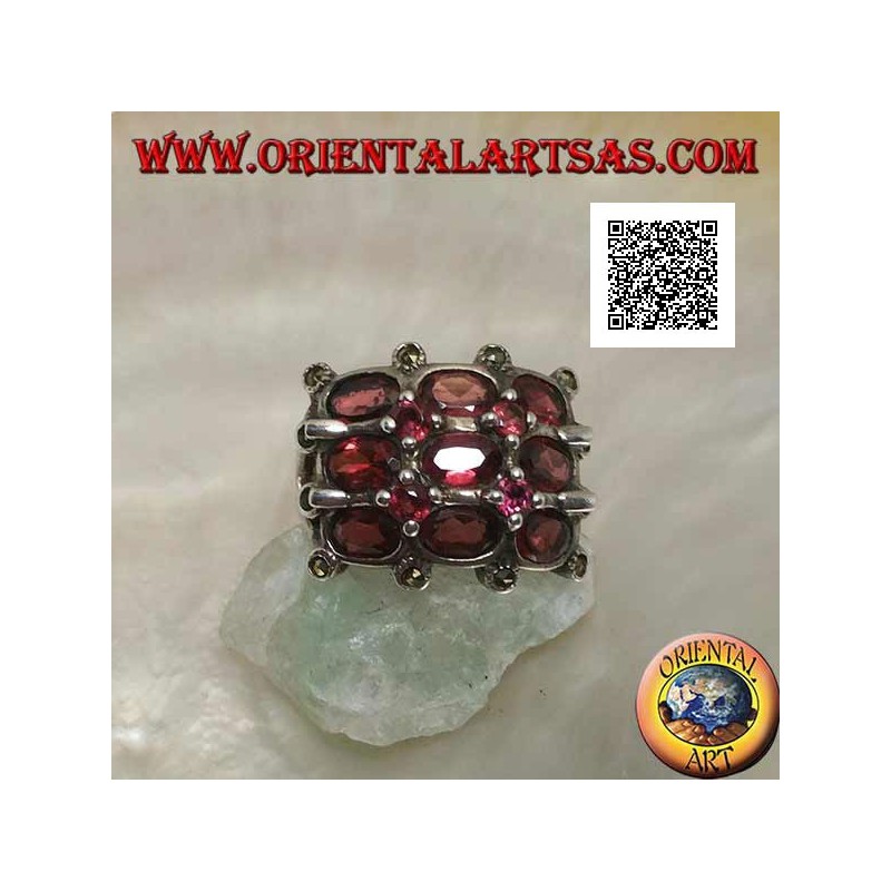 Bague grille en argent avec grenats naturels ovales et ronds et marcassite aux intersections extérieures