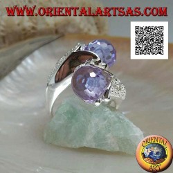Anillo de plata rodiada de dos brazos con dos esferas facetadas de circonita amatista