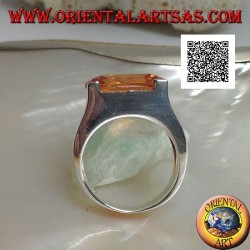 Rhodium silver ring with transverse oval champagne zircon set in a rectangle