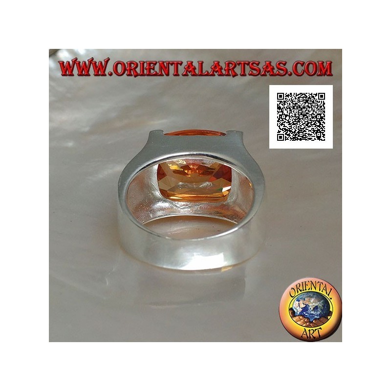 Rhodiumsilberring mit quer ovalem Champagnerzirkon in einem Rechteck