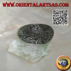 Bague en argent avec bande arrondie parsemée de marcassite