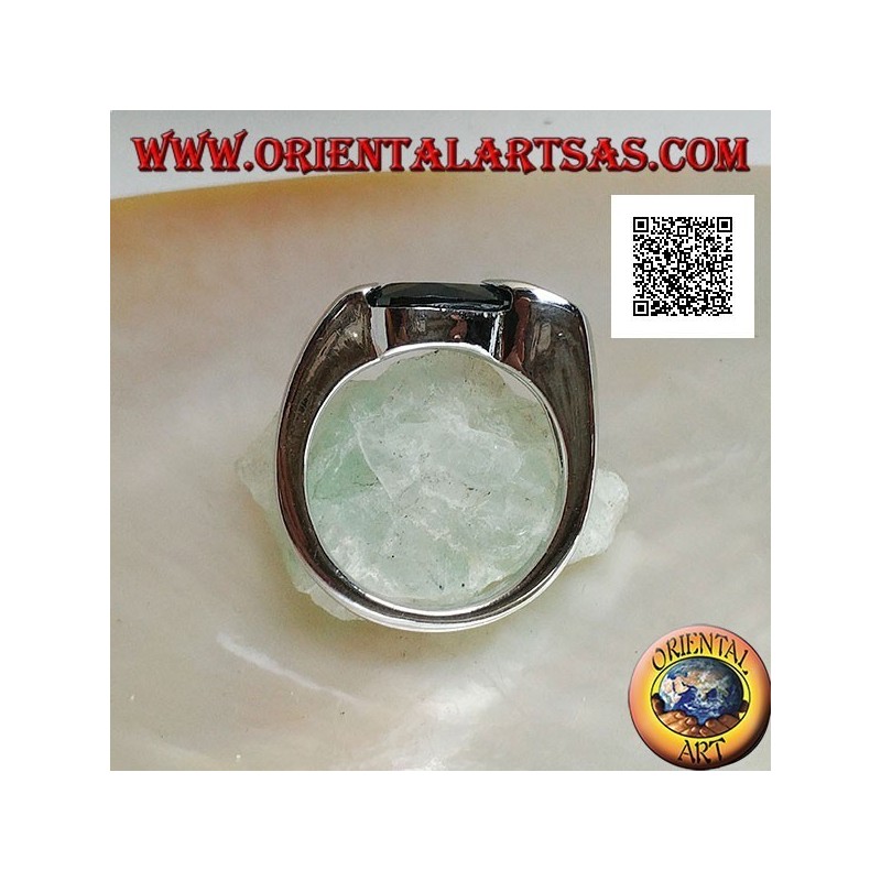 Anello in argento rodiato con zircone spinello a goccia sfaccettato agganciato lateralmente