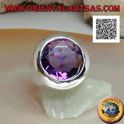 Rhodium-plated silver ring with faceted round cut amethyst-colored zircon and smooth edge