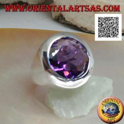 Rhodium-plated silver ring with faceted round cut amethyst-colored zircon and smooth edge