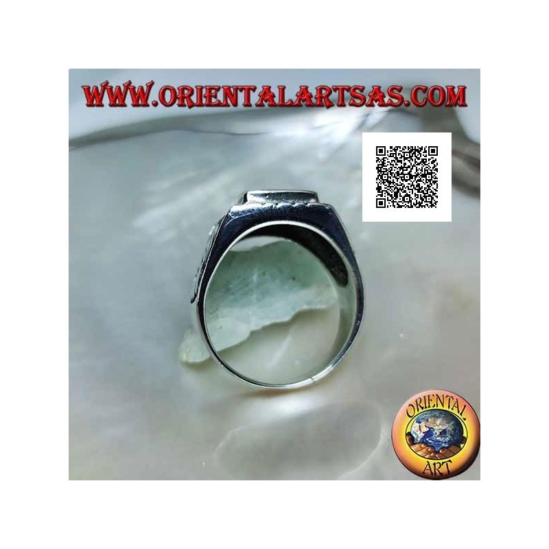 Anillo de plata con ónix rectangular en relieve y águila en bajorrelieve a los lados