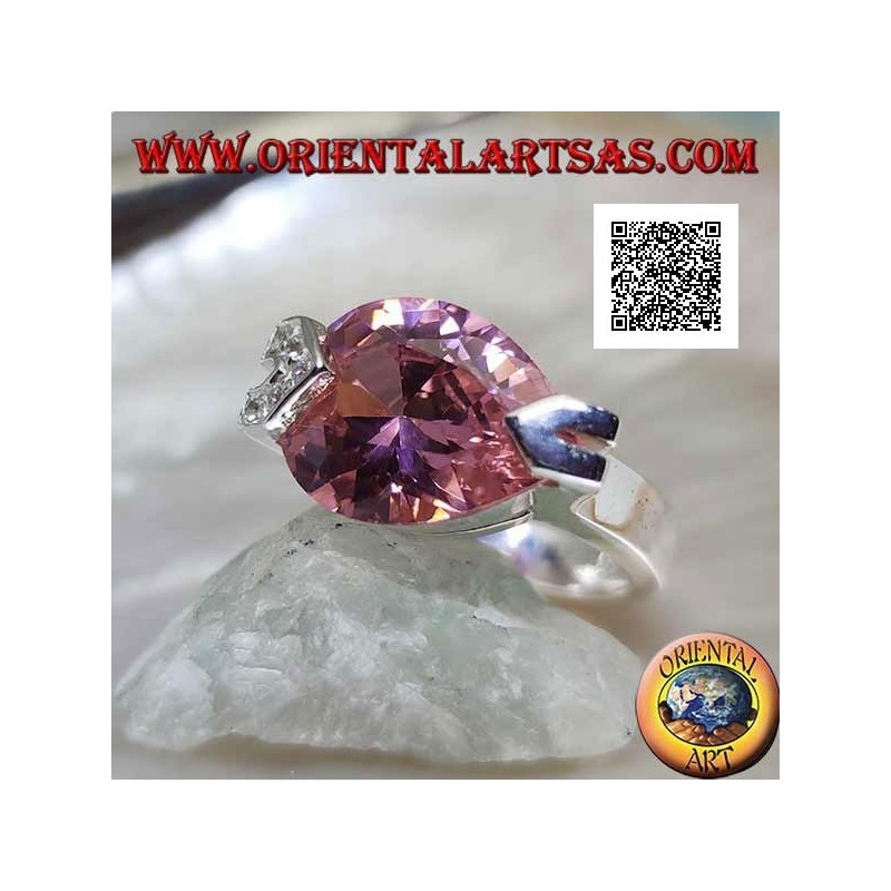 Anillo de plata rodiada con circonitas facetadas en forma de lágrima rosa con circonitas blancas en gancho