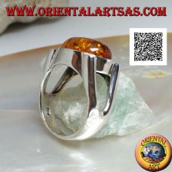 Anillo de plata con cabujón ovalado de ámbar en cruz sobre engaste liso con apertura lateral