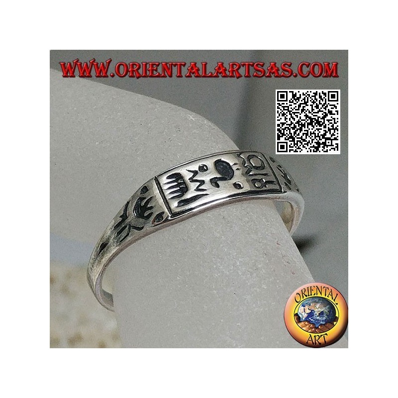 Bague en argent avec hiéroglyphes gravés / symboles mystiques