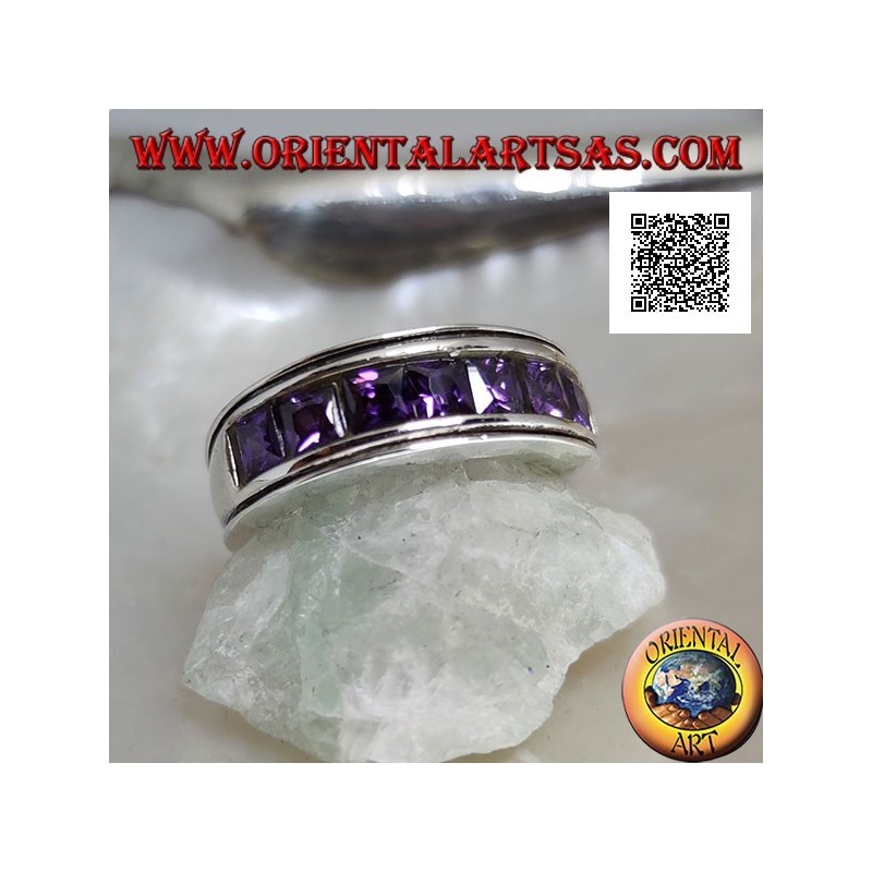 Silberring mit rhodiniertem Band mit einer Reihe amethystfarbener quadratischer Zirkone