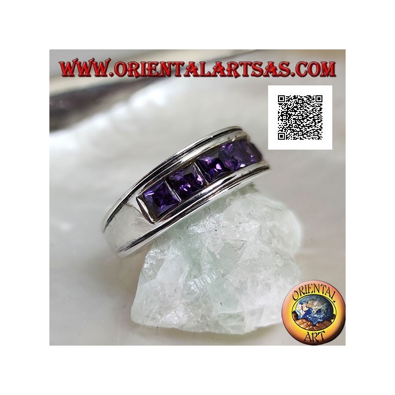 Anillo de plata con banda bañada en rodio con una hilera de circonitas cuadradas color amatista