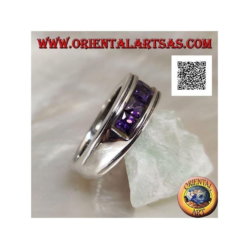 Silberring mit rhodiniertem Band mit einer Reihe amethystfarbener quadratischer Zirkone