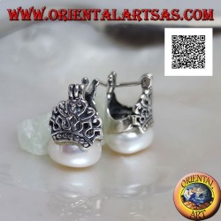 Pendientes de palanca de plata con perla de agua dulce blanca coronada