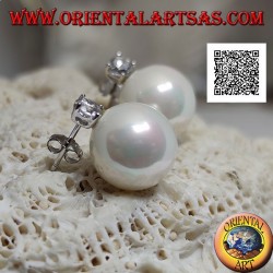 Boucles d'oreilles lobe en argent avec perle d'eau douce blanche et zircon blanc