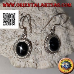 Silberne Ohrringe mit Cabochon-Oval Black Star (Stern-Diopsid) und spiralförmiger Kante