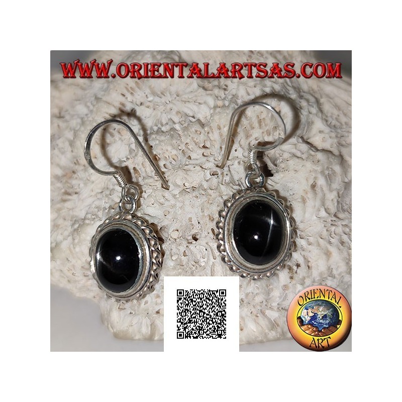 Orecchini in argento con Black Star ovale cabochon (diopside stellato) e bordo elicoidale