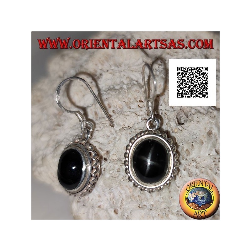 Silberne Ohrringe mit Cabochon-Oval Black Star (Stern-Diopsid) und spiralförmiger Kante