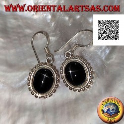 Pendientes de plata con cabujón ovalado Black Star (estrella diópsido) y borde helicoidal
