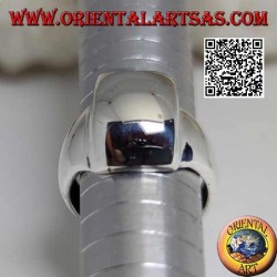 Anillo de plata lisa en un trapezoide convexo biselado rectangular