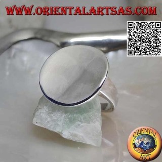Anello in argento liscio con piastra tonda liscia concava