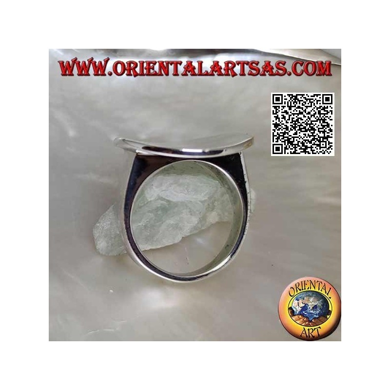 Bague en argent lisse avec plaque ronde concave lisse