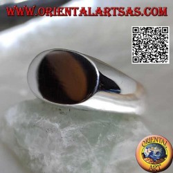 Smooth silver ring with flat transverse oval