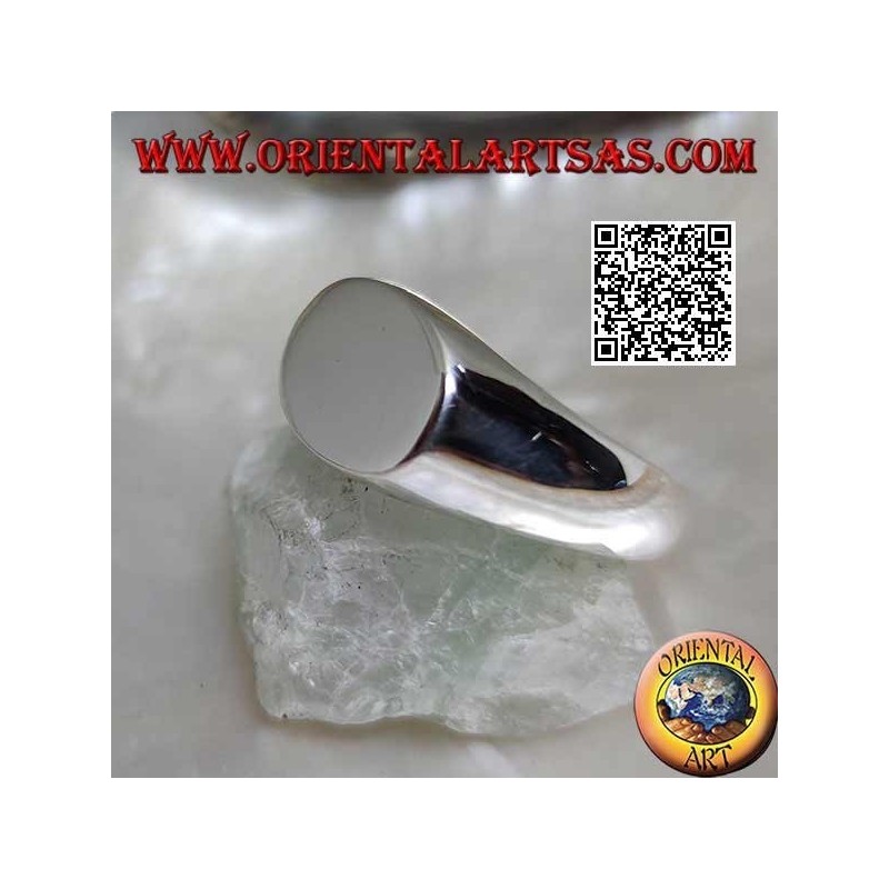 Bague en argent lisse avec ovale plat transversal