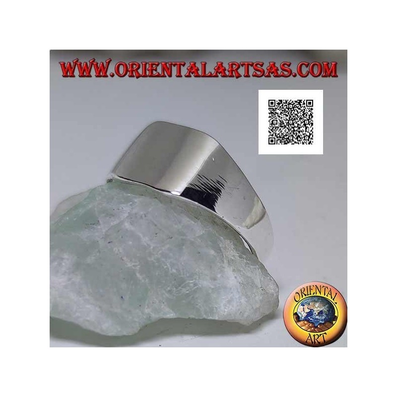 Anillo plateado liso con cuadrado biselado redondeado liso (pequeño - 9 mm)
