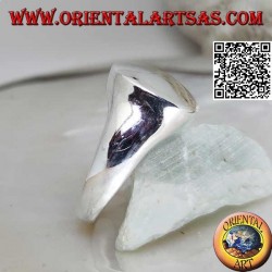 Bague en argent lisse avec rond en relief et convexe