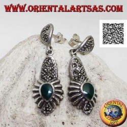 Pendientes de plata con una placa tachonada con colgante de marcasita y una gota invertida de ágata verde