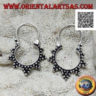 Boucles d'oreilles en argent, cercles avec décor de trio de boules et fermeture noeud 14 mm