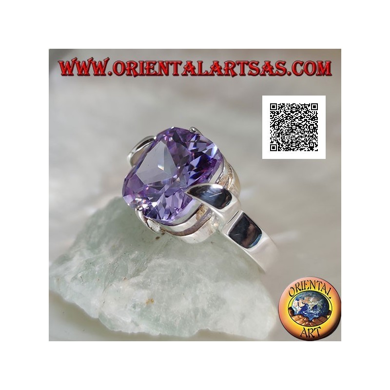 Anello in argento rodiato con zircone color ametista chiara quadrato agganciato sul centro dei lati