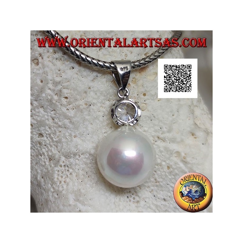 Pendant in silver white pearl with round faceted zircon above