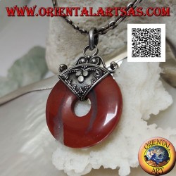 Pendentif en jaspe rouge en forme de beignet de 28 mm. avec crochet décoré en bas-relief argenté